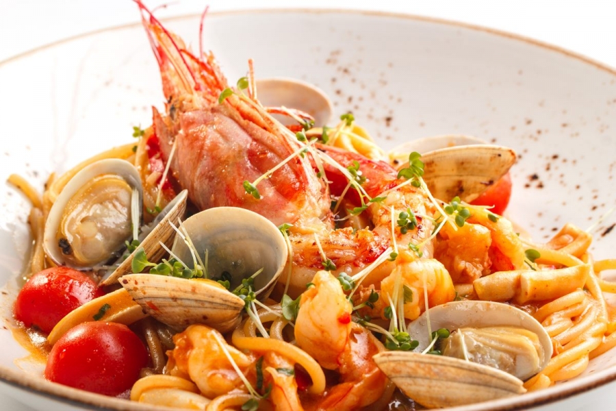 Pasta ai frutti di mare: tutti i segreti per un primo da leccarsi i baffi!