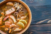 Sapori di mare in inverno: riscaldati con una zuppa di pesce alla marsigliese