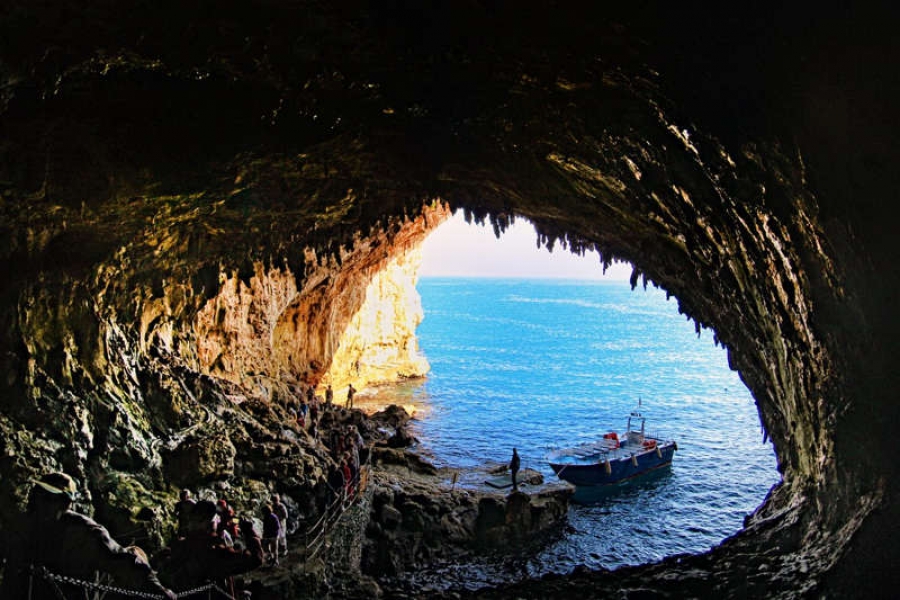 Alla scoperta delle Grotte di Castro